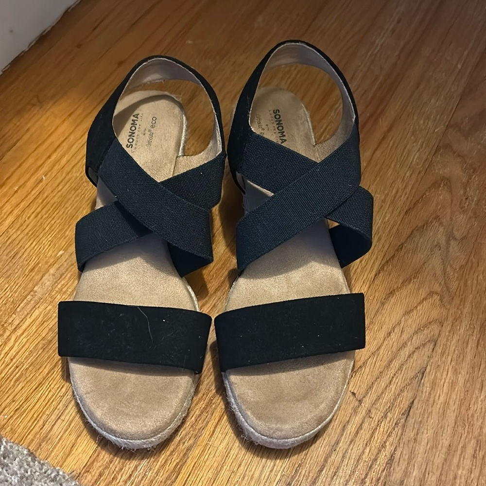 Sandals with a heel